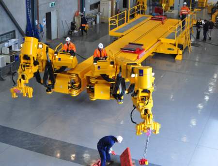 Liner Change – RME’s TWIN Mill Relining System was designed so that two completely independent machines operate effectively inside the world’s largest grinding mills.