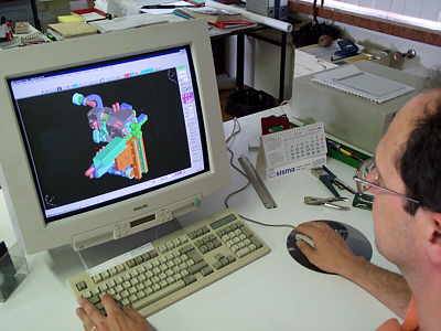 Sisma design uses CADKEY to design machine parts and assemblies.